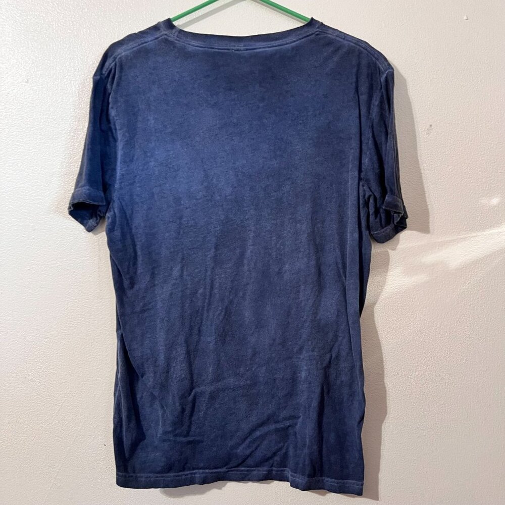 Levi's Levi Strauss & Co 100% Cotton Blue Washed Short Sleeve T-shirt Men's size - Picture 2 of 7